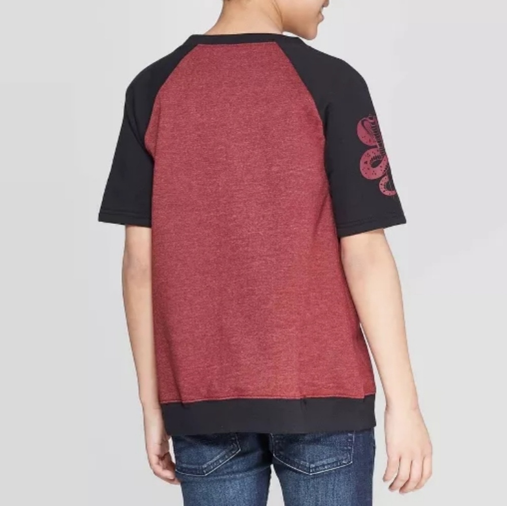 Disney's Aladdin Short sleeve Sweatshirt top - Picture 2 of 5